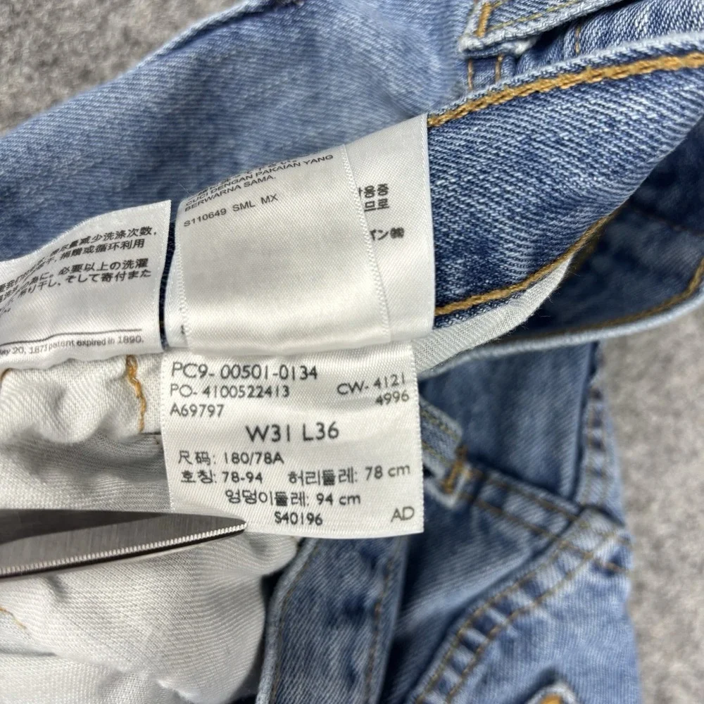 Levi's 501 Jeans Men's 31x36 Button Fly Straight Leg Light Wash Y2K‎ Denim EUC